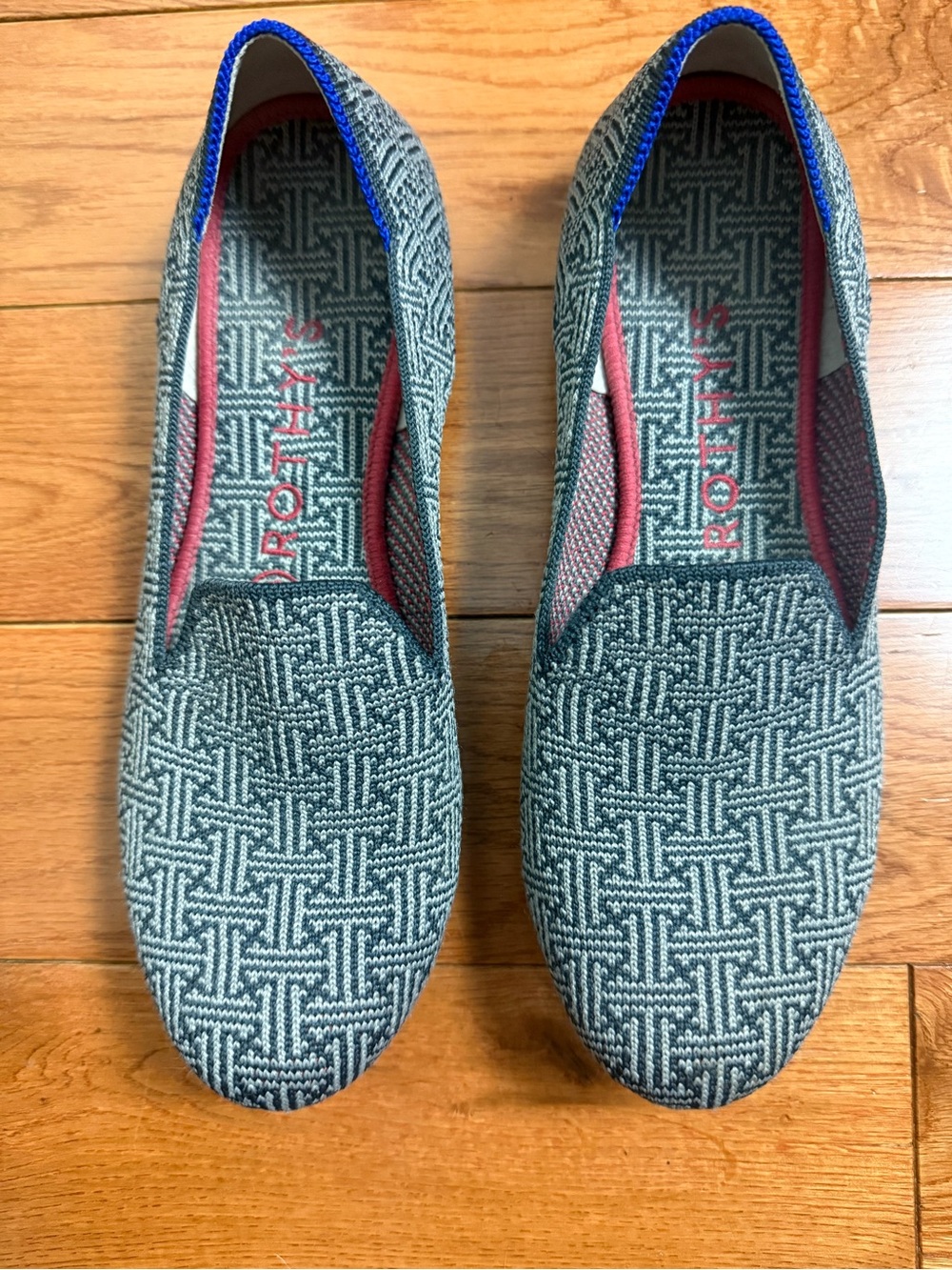 Rothy’s The Loafer in Charcoal Grid Retired Like New